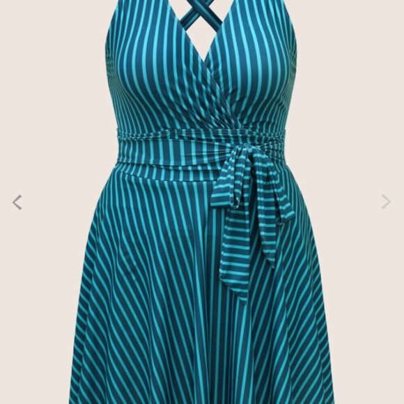 BloomChic Plus Size 2XL Overlap Collar Striped Tie Knot Swim Dress us18-20 - Picture 4 of 4